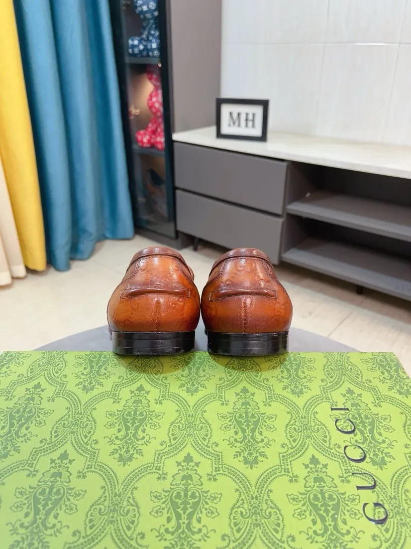 Men's shoes 💰500🌹🌹【GUCCI】The most popular classic Gucci leather shoes. Synchronized with the official website, the upper is made of Italian first-layer cowhide ➕cowhide lining, with unique brand and unique craftsmanship. Highlighting the hot style of the new year. Stop hesitating, stop wandering, get it now. Number: 38--44